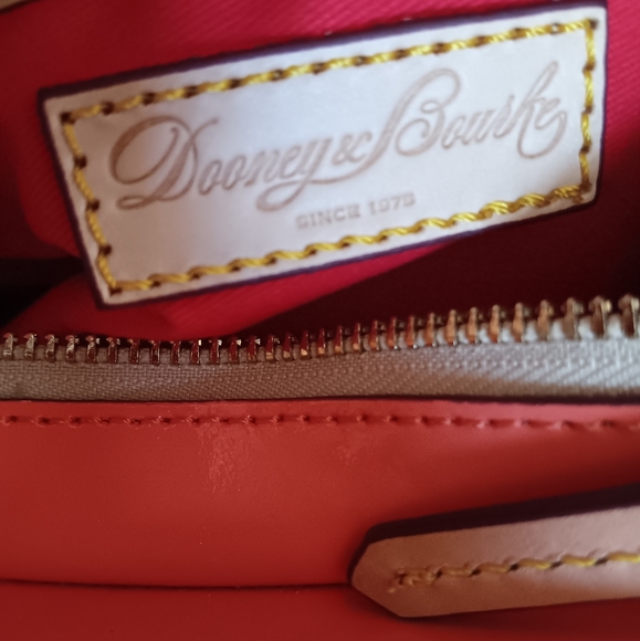 NWT Dooney & Bourke Shoulder Bag - Picture 14 of 17